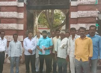 पिक विमा नुकसान भरपाई तक्रार निवारण बैठक लावण्याची विजय पिदुरकर यांची आग्रही मागणी.