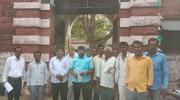 पिक विमा नुकसान भरपाई तक्रार निवारण बैठक लावण्याची विजय पिदुरकर यांची आग्रही मागणी.