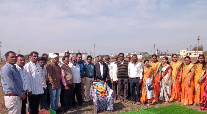 वरोरा येथे निष्काम कर्मवीर संत गाडगे महाराज पुण्यतिथी निमित्त अभिवादन