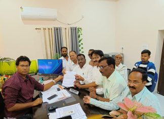 जूनाड पुलावरून वाहतूक तात्काळ सुरू करण्याची मागणी.