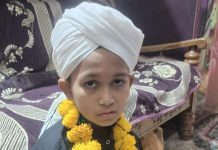 पत्रकार इकबाल यांचा मुलगा अली यांचे पवित्र रमजान उपवास.