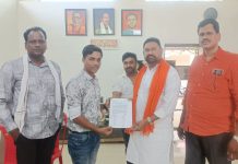 आठवडी बाजारात मटण विक्रिवरून, मटण विक्रेते आक्रमक.