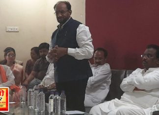 विश्वास नांदेकर यांची शिवसेनेतून हकालपट्टी.