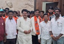 भाजप पदाधिकाऱ्यांचा निवडणुकीच्या रणधुमाळीत मनसेत प्रवेश.