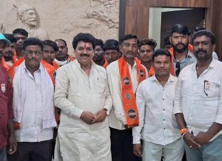 भाजप पदाधिकाऱ्यांचा निवडणुकीच्या रणधुमाळीत मनसेत प्रवेश.