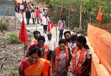 किरणताई देरकर यांचा प्रचाराचा जगदंबा मातेचे दर्शन घेत शुभारंभ.