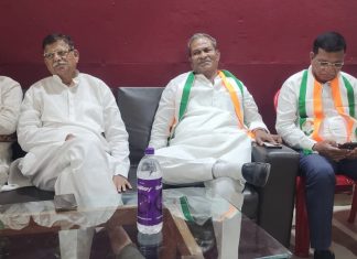 संजय खाडे सह काँग्रेस पदाधिकारी पक्षातून निलंबित.