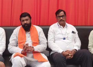 मतदानापूर्वी मतदाराच्या बोटाला शाई लावून मतदान पासून वंचित ठेवण्याचे षडयंत्र :- राजेंद्र गायकवाड शिवसेना जिल्हा संपर्कप्रमुख.