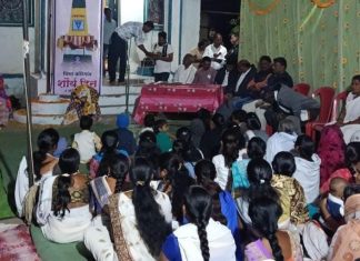 सगणापूर बौद्ध विहारात सावित्रीबाई फुले व भिमा कोरेगाव शौर्य दिन संयुक्तपणे साजरा.