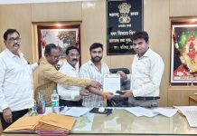 मालमत्ता व पाणी करावर लावण्यांत आलेल्या व्याजाची रक्कम माफ करा:- युवासेनेची मागणी.