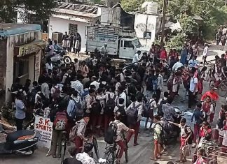 एसपीएम शाळेजवळ स्पीड ब्रेकर लावा – नितिन बिहारी.