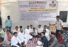 आमदार संजय देरकर यांनी नारळ पाणी पाजून सोडले उपोषण.