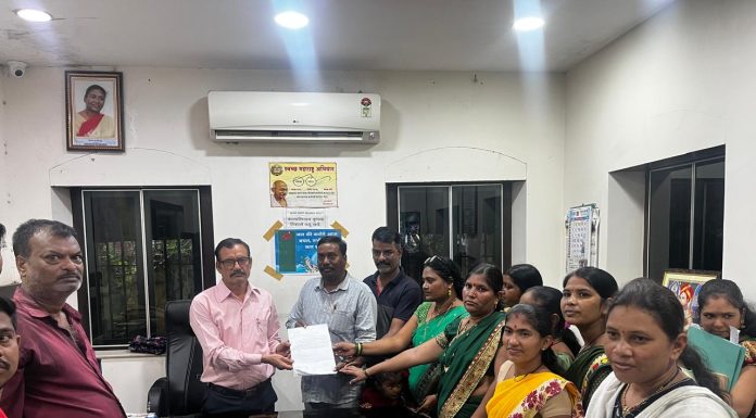 खाती चौक शौचालयाच्या जागेवर झालेले अतिक्रमण काढा नागरिकांचा आक्रोश….