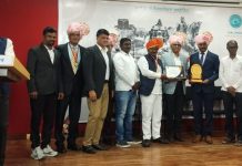 घोन्सा ग्रामपंचायतचे सरपंच महाराष्ट्र रत्न पुरस्काराने सन्मानित.