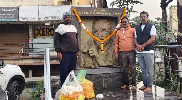 वणी हिंदुहृदयसम्राट बाळासाहेब ठाकरे स्मृती स्थळी स्वच्छ्ता अभियान राबवून अभिवादन.